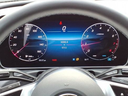 Used 2025 Mercedes-Benz C 300 4MATIC Sedan image 12