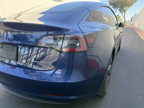 Used 2022 Tesla Model 3 Long Range AWD/4WD image 8
