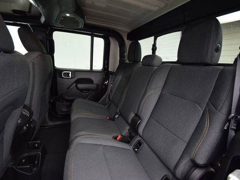 New 2026 Jeep Gladiator Sport AWD/4WD image 36
