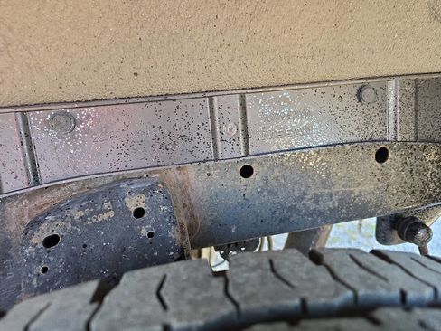 Used 2017 Nissan Titan S image 36