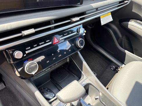 New 2026 Hyundai Santa Cruz XRT AWD/4WD image 15