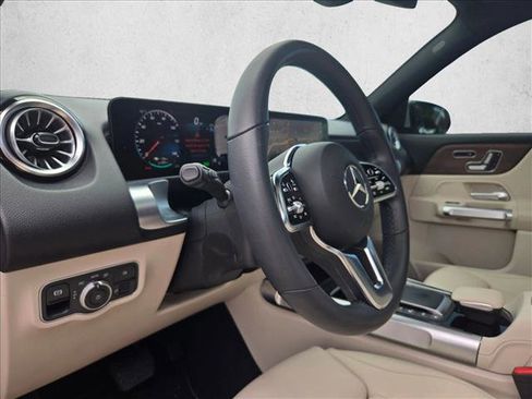 Certified 2023 Mercedes-Benz EQB 300 4MATIC image 9