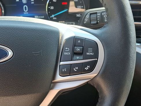 Used 2024 Ford Explorer XLT w/ Equipment Group 202A AWD/4WD image 27