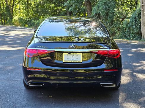 Used 2021 Mercedes-Benz S 580 4MATIC Sedan image 5