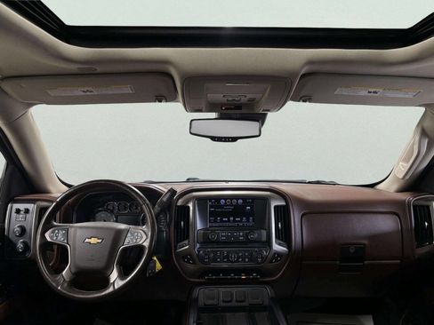 Used 2018 Chevrolet Silverado 1500 High Country image 21