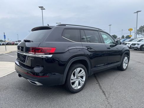 Used 2021 Volkswagen Atlas SE image 3