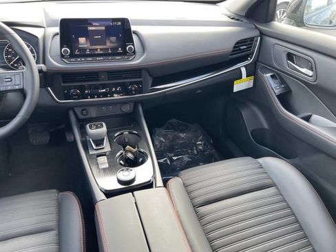 New 2026 Nissan Rogue SV AWD/4WD image 15