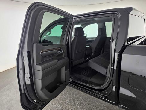 Used 2023 Chevrolet Silverado 1500 LT AWD/4WD image 15
