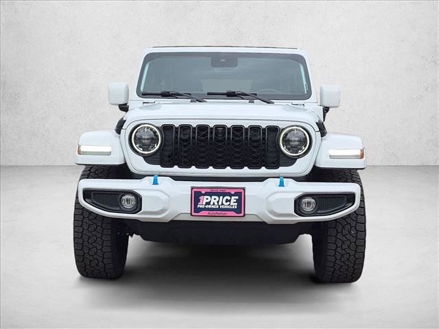 Used 2024 Jeep Wrangler High Altitude AWD/4WD image 2