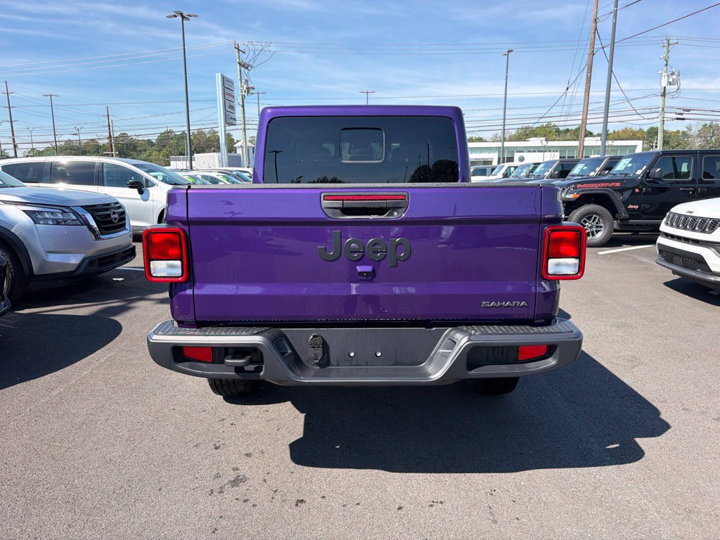 New 2026 Jeep Gladiator Sport AWD/4WD image 5