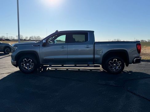 Used 2024 GMC Sierra 1500 SLT w/ SLT Premium Package image 8