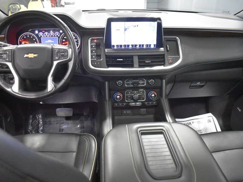 Used 2021 Chevrolet Tahoe Premier w/ Premium Package AWD/4WD image 13