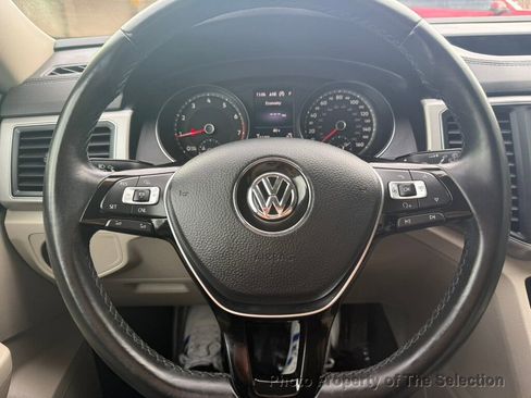 Used 2018 Volkswagen Atlas SE image 18