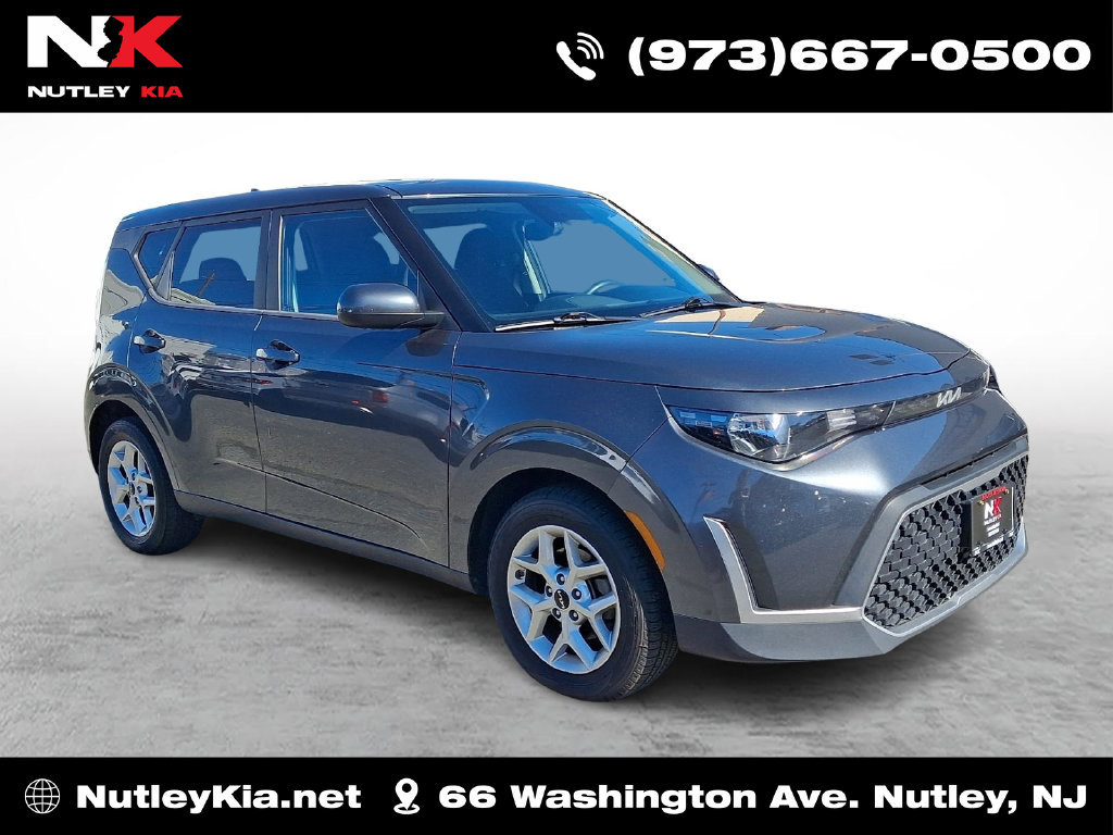 Used 2023 Kia Soul LX w/ LX Technology Package FWD image 1
