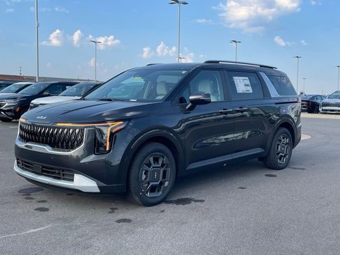 New 2026 Kia Carnival EX image 3