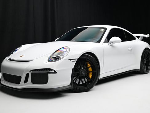 Used 2015 Porsche 911 GT3 image 1