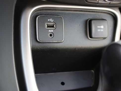 Used 2018 Jeep Compass Latitude w/ Popular Equipment Group image 41