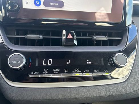 Used 2026 Toyota Corolla LE w/ LE Premium Package FWD image 25