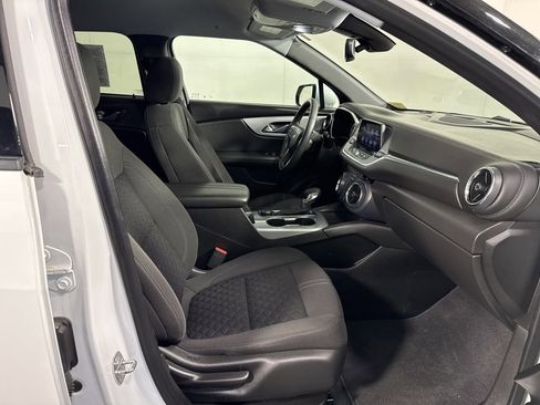 Used 2022 Chevrolet Blazer LT image 13