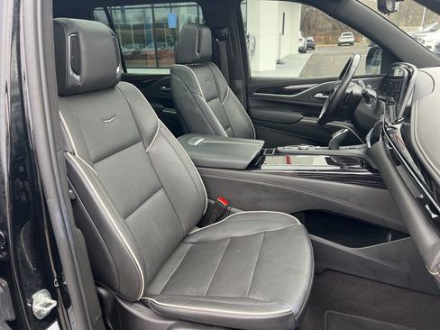 Used 2023 Cadillac Escalade ESV Sport image 25