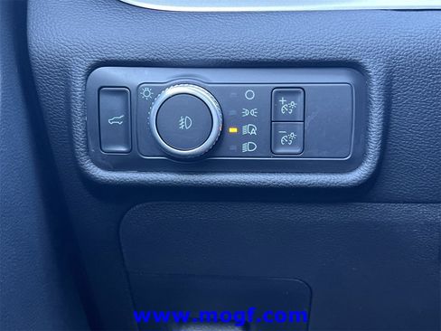 Used 2021 Ford Explorer XLT w/ Equipment Group 202A image 16