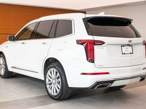 Certified 2023 Cadillac XT6 Premium Luxury w/ Technology Package AWD/4WD image 8