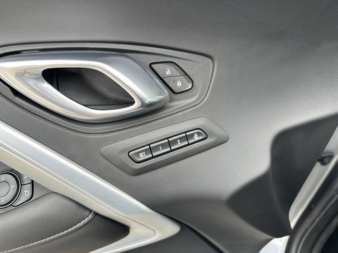 Used 2023 Chevrolet Camaro SS image 11