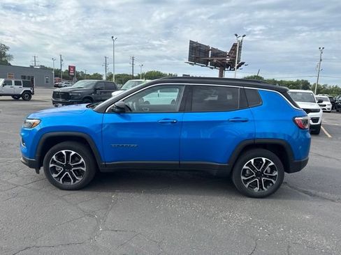 Used 2024 Jeep Compass Limited AWD/4WD image 5