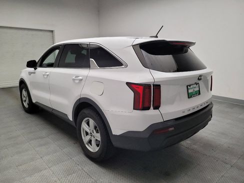 Used 2021 Kia Sorento LX FWD image 5