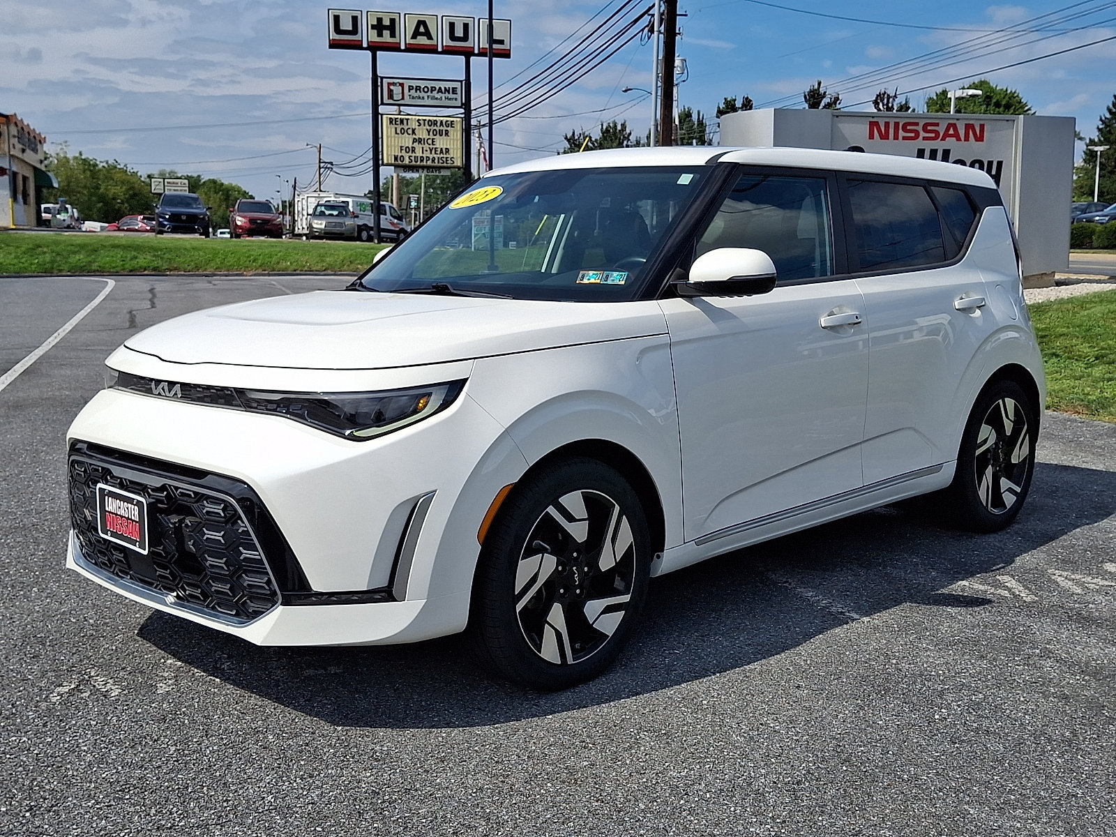 Used 2023 Kia Soul GT-Line w/ GT-Line Technology Package FWD image 3