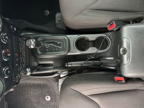 Used 2017 Jeep Wrangler Unlimited Sport w/ Quick Order Package 24S image 29