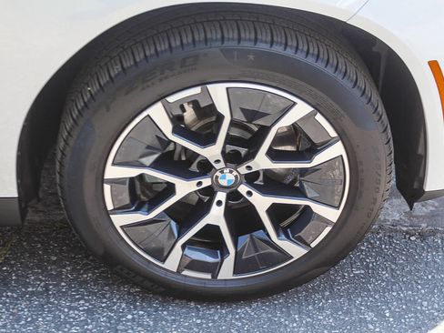 Used 2026 BMW X3 xDrive30i w/ Convenience Package AWD/4WD image 9