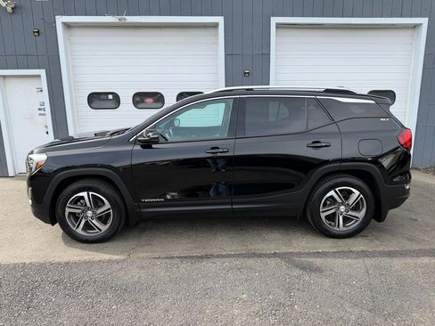 Used 2018 GMC Terrain SLT w/ Infotainment Package II AWD/4WD image 7