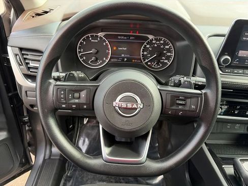 Used 2023 Nissan Rogue S image 25
