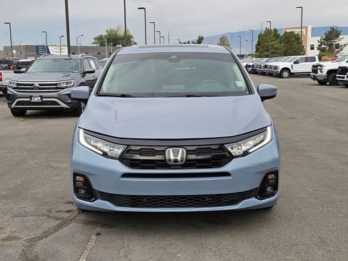 Used 2025 Honda Odyssey Elite image 11