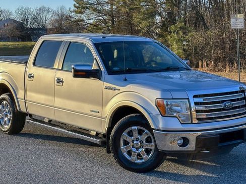 Used 2013 Ford F150 Lariat w/ Lariat Chrome Pkg image 8
