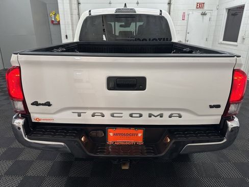 Used 2021 Toyota Tacoma SR5 image 8