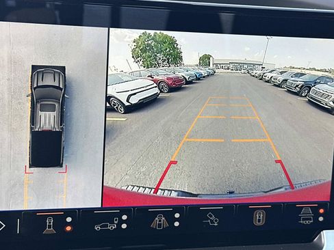 Certified 2025 Chevrolet Silverado 1500 LT Trail Boss w/ LT Trail Boss Premium Package AWD/4WD image 26