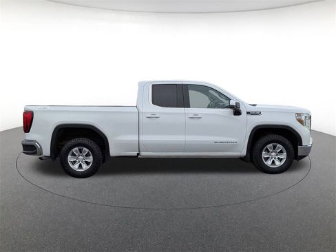 Used 2022 GMC Sierra 1500 SLE image 4