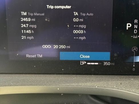 Used 2023 Volvo XC60 B5 Core w/ Protection Package Premier AWD/4WD image 12