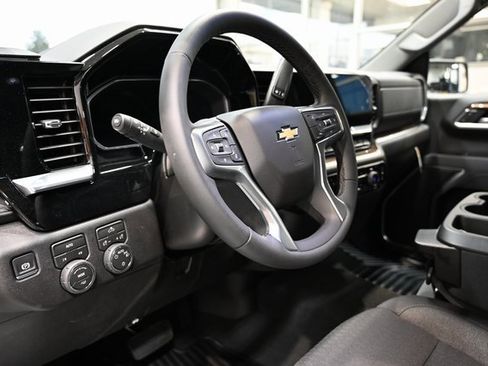 New 2026 Chevrolet Silverado 1500 LT image 19