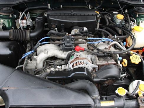 Used 2000 Subaru Outback Limited AWD/4WD image 18