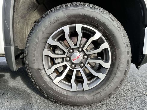 Used 2019 GMC Sierra 1500 AT4 w/ AT4 Premium Package image 7