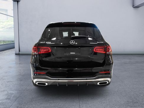 Certified 2022 Mercedes-Benz GLC 300 4MATIC image 4