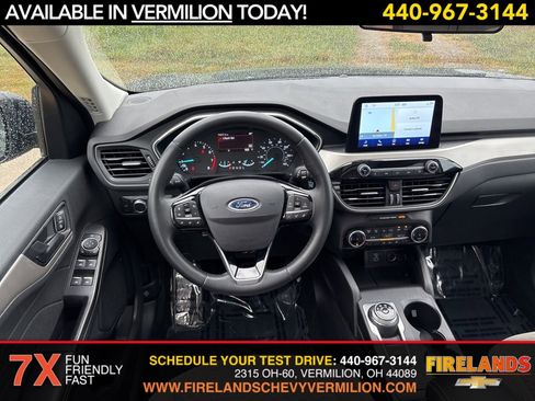 Used 2022 Ford Escape SE w/ SE Sport Appearance Package image 48