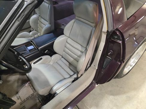 Used 1992 Chevrolet Corvette Coupe image 18