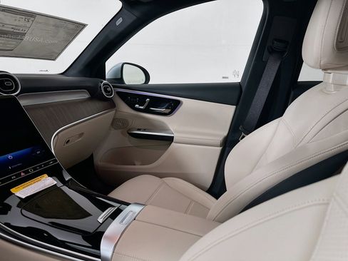 New 2026 Mercedes-Benz GLC 300 image 24