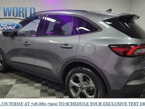 Certified 2025 Ford Escape ST-Line image 5