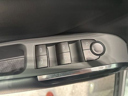 New 2026 Chevrolet Traverse LT w/ Midnight/Sport Edition image 9