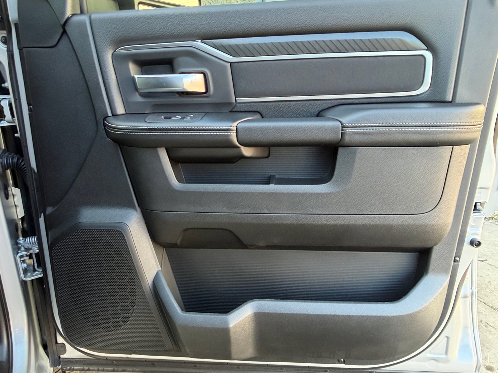 New 2026 RAM 3500 Big Horn AWD/4WD image 16